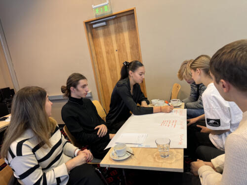 Tallinna Ümarlaud / Noorte arvamusrännak